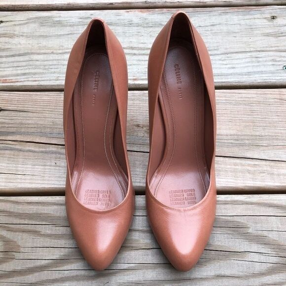 Celine Round/Almond Toe Leather Pumps MISMATCH - Picture 1 of 8